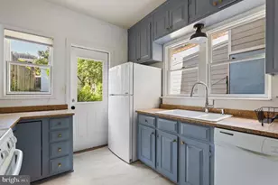 1660 Irving St NW, Washington, DC 20010 - Photo 8