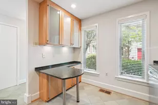 4375 Embassy Park Dr NW, Washington, DC 20016 - Photo 10