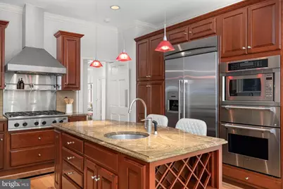 4561 Macarthur Boulevard NW, Washington, DC 20007 - Photo 10