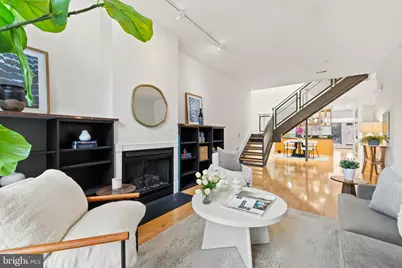 526 13th Street SE #B, Washington, DC 20003 - Photo 6