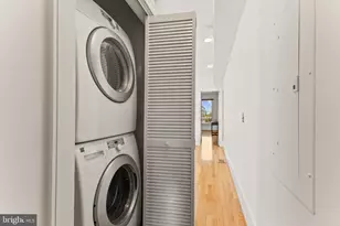 526 13th St SE, Washington, DC 20003 - Photo 32