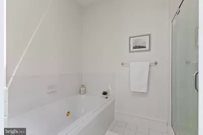 526 13th Street SE #B, Washington, DC 20003 - Photo 28