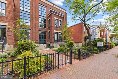 526 13th Street SE #B, Washington, DC 20003 - Photo 2