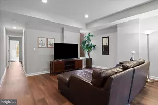 1327 Harvard St NW, Washington, DC 20009 - Photo 24