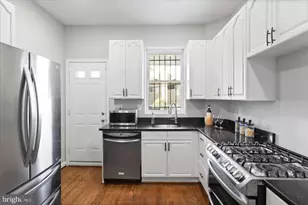 1327 Harvard St NW, Washington, DC 20009 - Photo 14