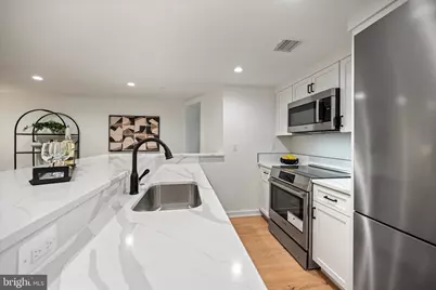 131 11th Street NE, Washington, DC 20002 - Photo 8