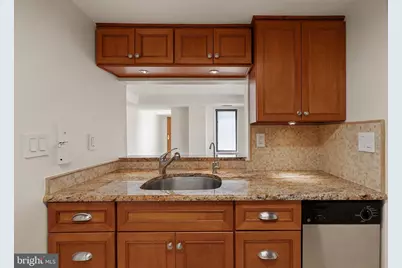 1080 Wisconsin Avenue NW #3019, Washington, DC 20007 - Photo 12