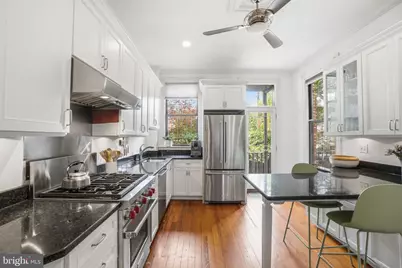 210 8th Street SE, Washington, DC 20003 - Photo 16