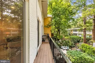 319 I St SW, Washington, DC 20024 - Photo 26
