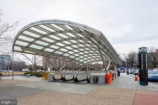 319 I St SW, Washington, DC 20024 - Photo 44