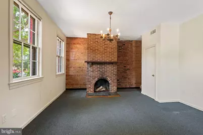 601 E Street SE, Washington, DC 20003 - Photo 6