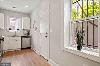 3207 Sherman Avenue NW, Washington, DC 20010 - Photo 12