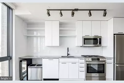 70 N Street SE #N811, Washington, DC 20003 - Photo 4