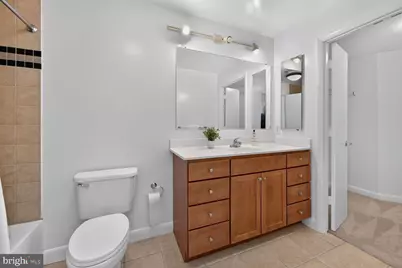 400 Massachusetts Avenue NW #711, Washington, DC 20001 - Photo 14
