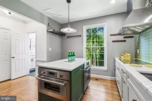 5305 Sherier Pl NW, Washington, DC 20016 - Photo 14