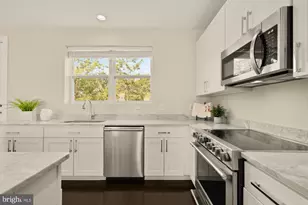 3310 9th St NE, Washington, DC 20017 - Photo 12