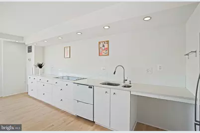 1718 P Street NW #902, Washington, DC 20036 - Photo 8