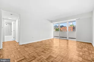 700 7th Street SW, Washington, DC 20024 - Photo 6