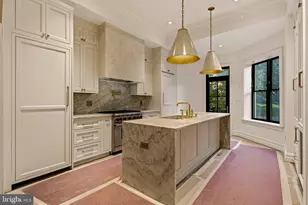 2034 O St NW, Washington, DC 20036 - Photo 8