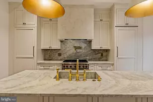 2034 O St NW, Washington, DC 20036 - Photo 10