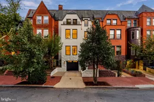 2034 O St NW, Washington, DC 20036 - Photo 2