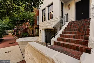 2034 O St NW, Washington, DC 20036 - Photo 4