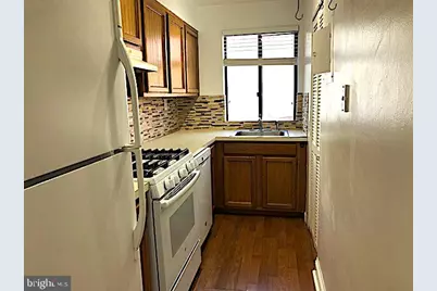 3819 Davis Place NW #2, Washington, DC 20007 - Photo 4