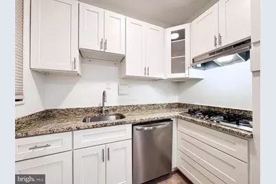 2201 L Street NW #T1, Washington, DC 20037 - Photo 10