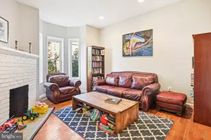 403 E St NE, Washington, DC 20002 - Photo 2