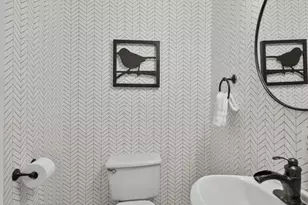 633 Constitution Ave NE, Washington, DC 20017 - Photo 18