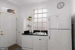 804 New Hampshire Ave NW, Washington, DC 20037 - Photo 8