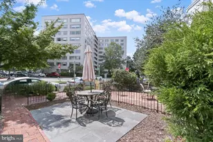 804 New Hampshire Ave NW, Washington, DC 20037 - Photo 2