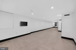 1513 Vermont Ave NW, Washington, DC 20005 - Photo 2