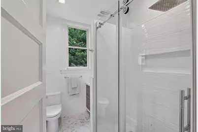 208 12th Street SE, Washington, DC 20003 - Photo 32