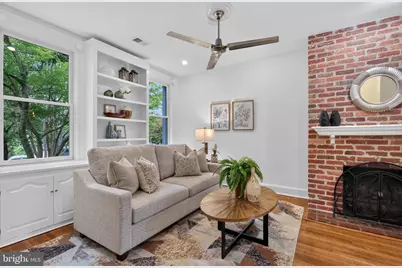 208 12th Street SE, Washington, DC 20003 - Photo 6