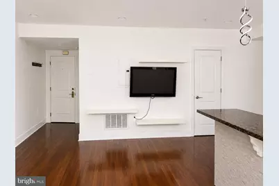 1352 Longfellow Street NW #206, Washington, DC 20011 - Photo 8