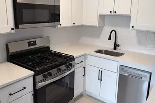 922 24th Street NW, Washington, DC 20037 - Photo 1
