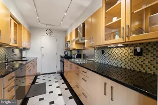 2510 Virginia Ave NW, Washington, DC 20037 - Photo 10