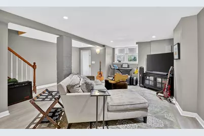 1233 E St SE, Washington, DC 20003 - Photo 14