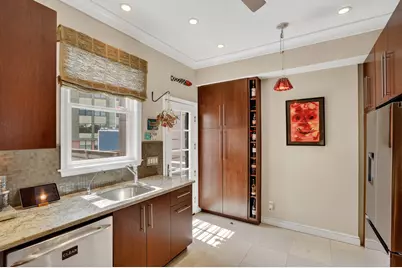 1233 E St SE, Washington, DC 20003 - Photo 8