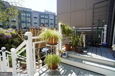 1233 E St SE, Washington, DC 20003 - Photo 32
