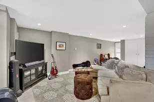 1233 E St SE, Washington, DC 20003 - Photo 12
