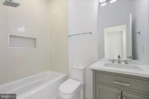 1202 Longfellow St NW, Washington, DC 20011 - Photo 16