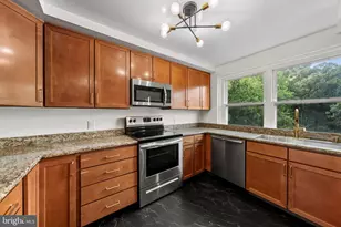 1800 28th Pl SE, Washington, DC 20020 - Photo 2