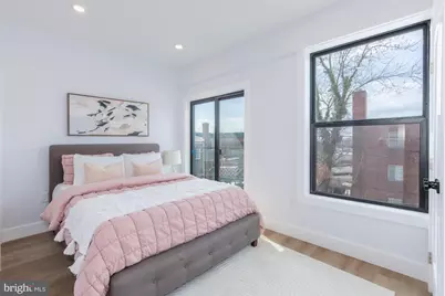 1012 17th Place NE #6, Washington, DC 20002 - Photo 8