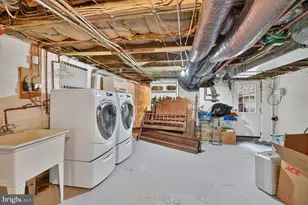 138 D St SE, Washington, DC 20003 - Photo 28