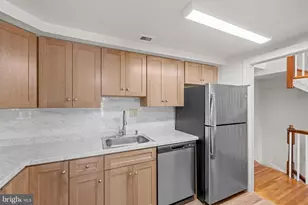 605 H St SW, Washington, DC 20024 - Photo 16
