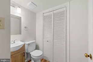 605 H St SW, Washington, DC 20024 - Photo 8