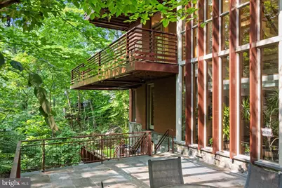 2807 Chesterfield Place NW, Washington, DC 20008 - Photo 4