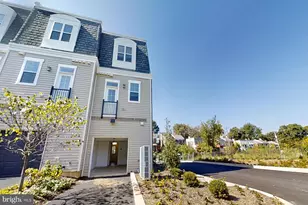 4910 East Capitol NE, Washington, DC 20019 - Photo 2